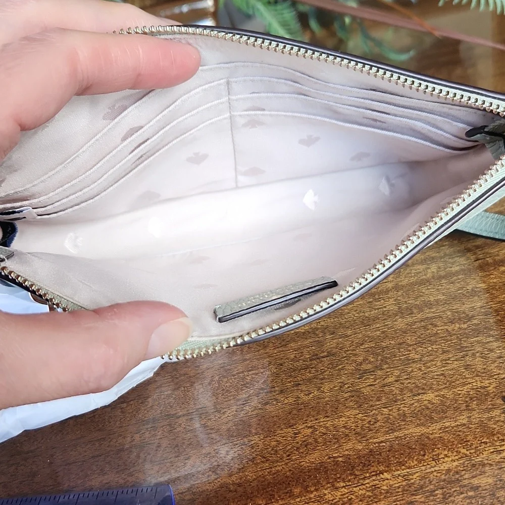 Kate Spade Leila Pale Green Convertible Shoulder Bag/Wristlet NWOT